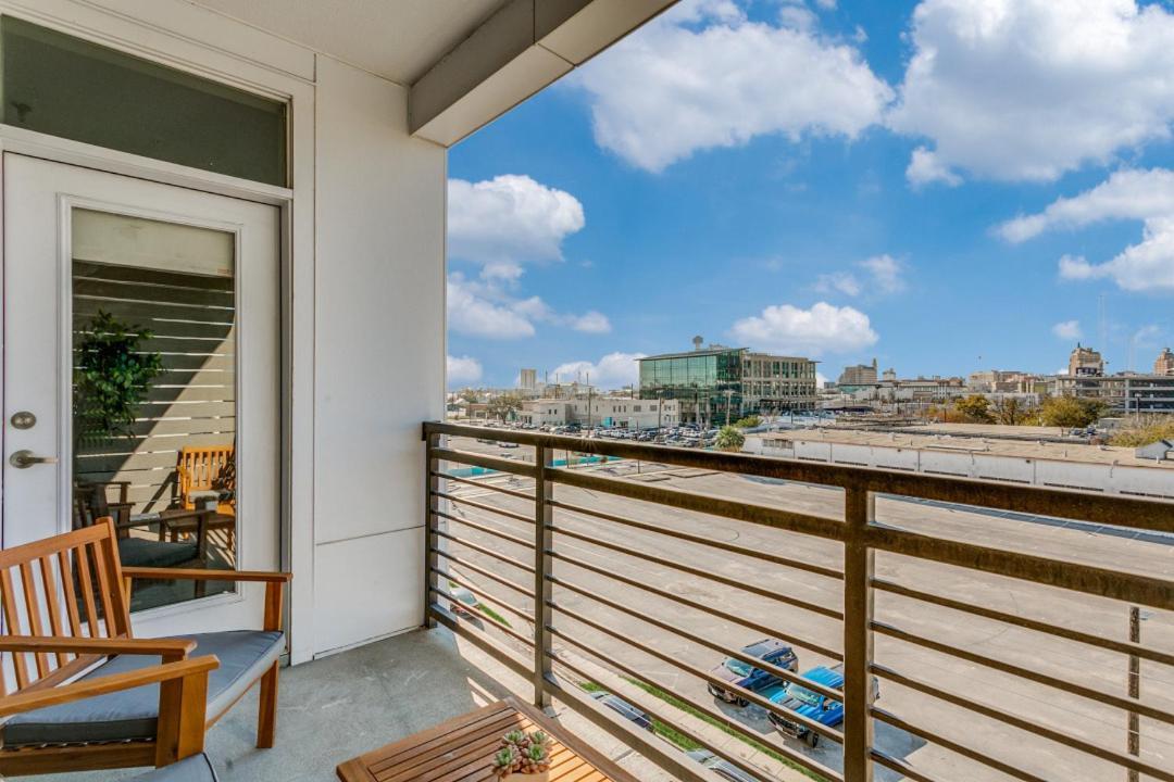 Viva Fiesta Condo On San Antonio Riverwalk Εξωτερικό φωτογραφία