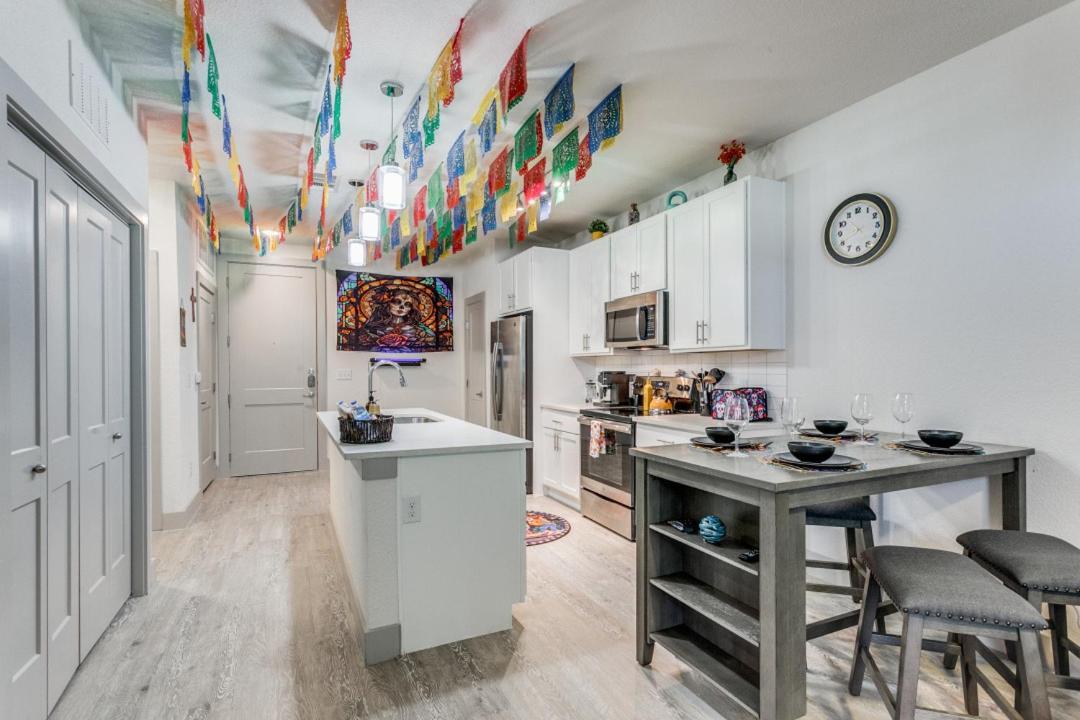 Viva Fiesta Condo On San Antonio Riverwalk Εξωτερικό φωτογραφία
