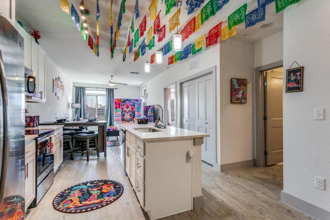 Viva Fiesta Condo On San Antonio Riverwalk Εξωτερικό φωτογραφία